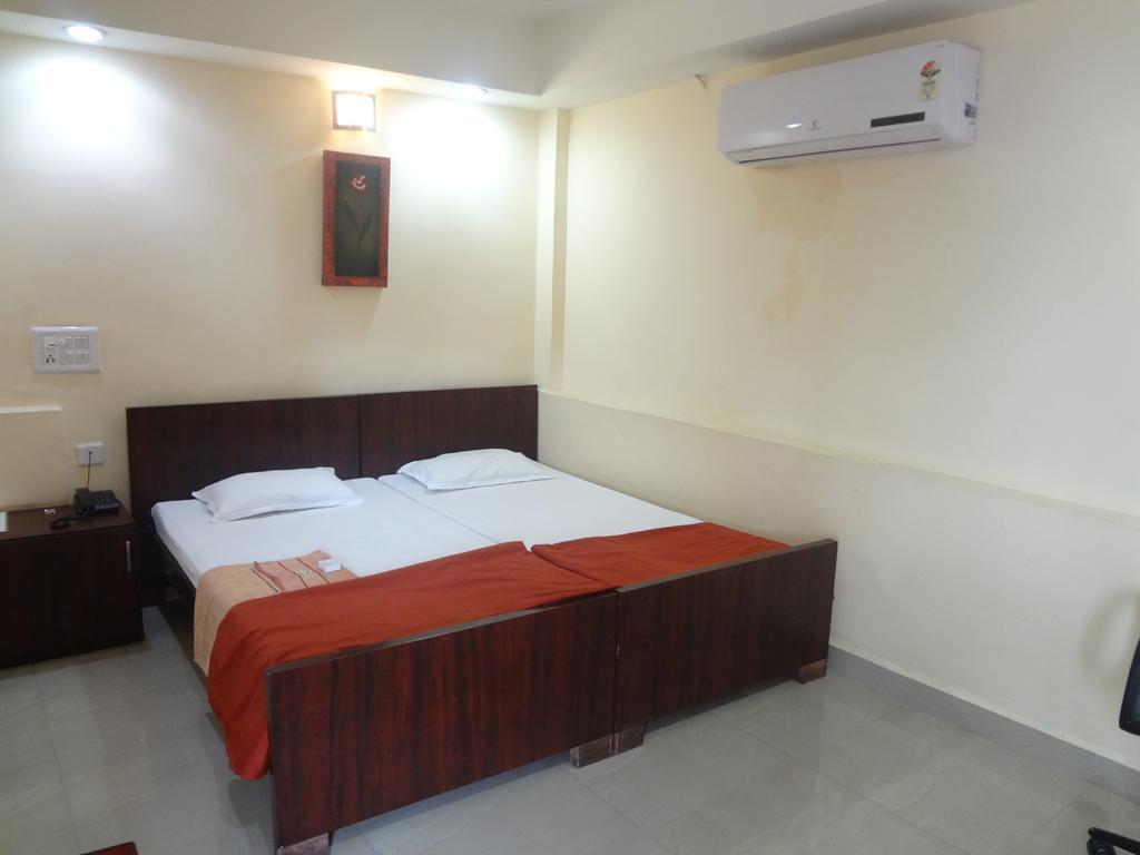 Aditya Inn Nagpur Zimmer foto